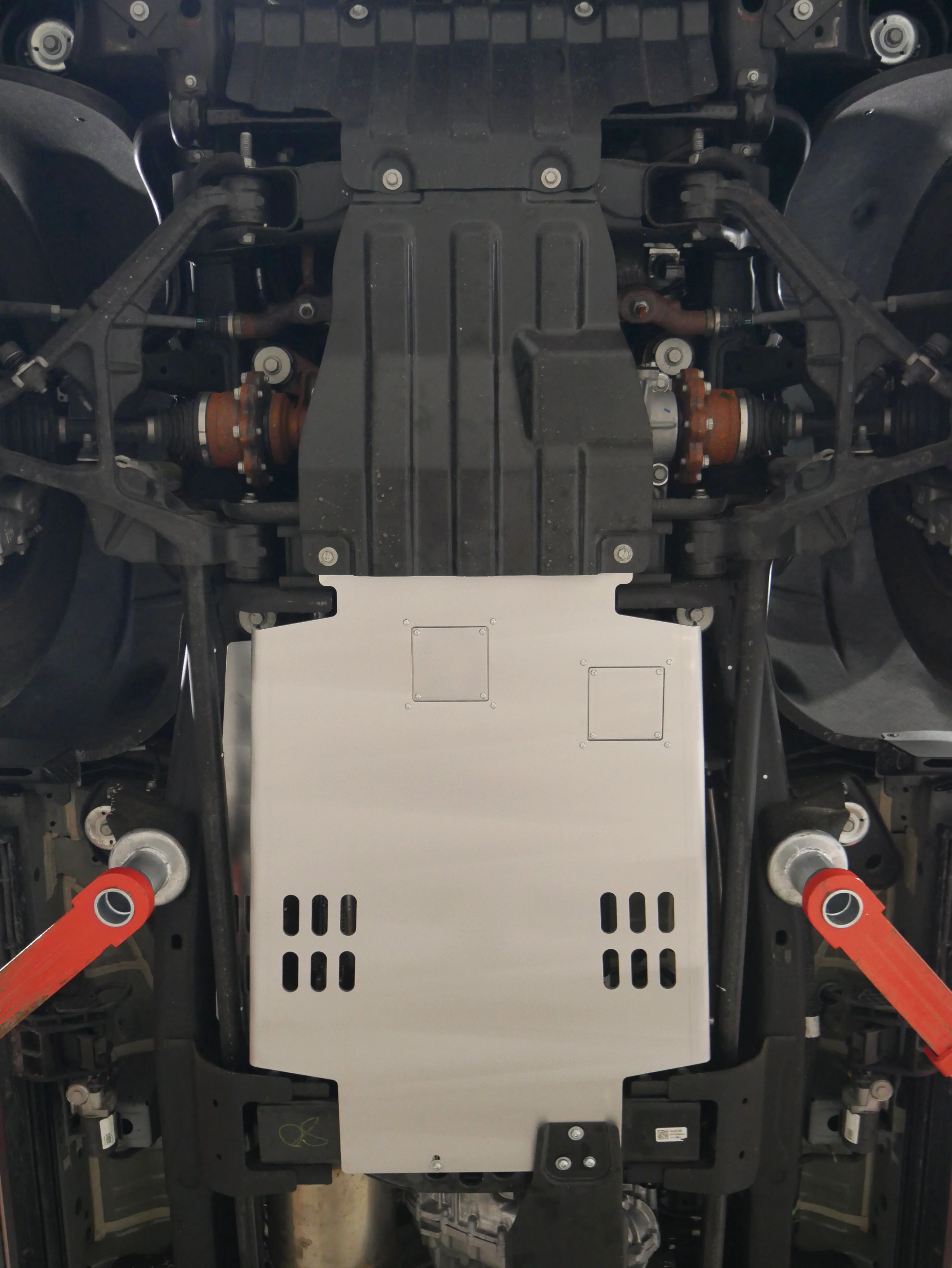 Chevy/GMC 2500 | 2020-2025 | Transmission Skid Plate - Image 5