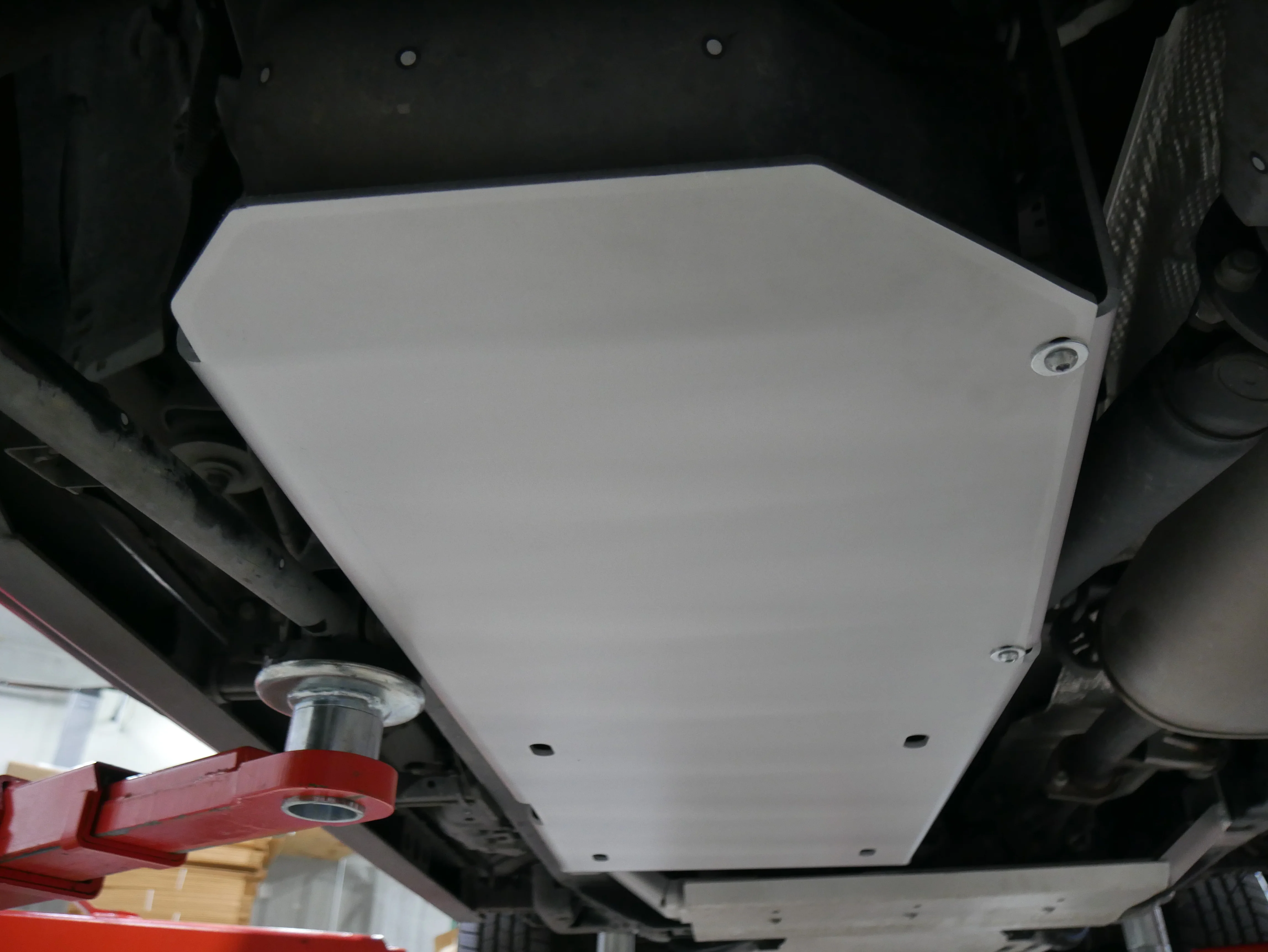 Lexus GX470 | Fuel Tank Skid - Image 4