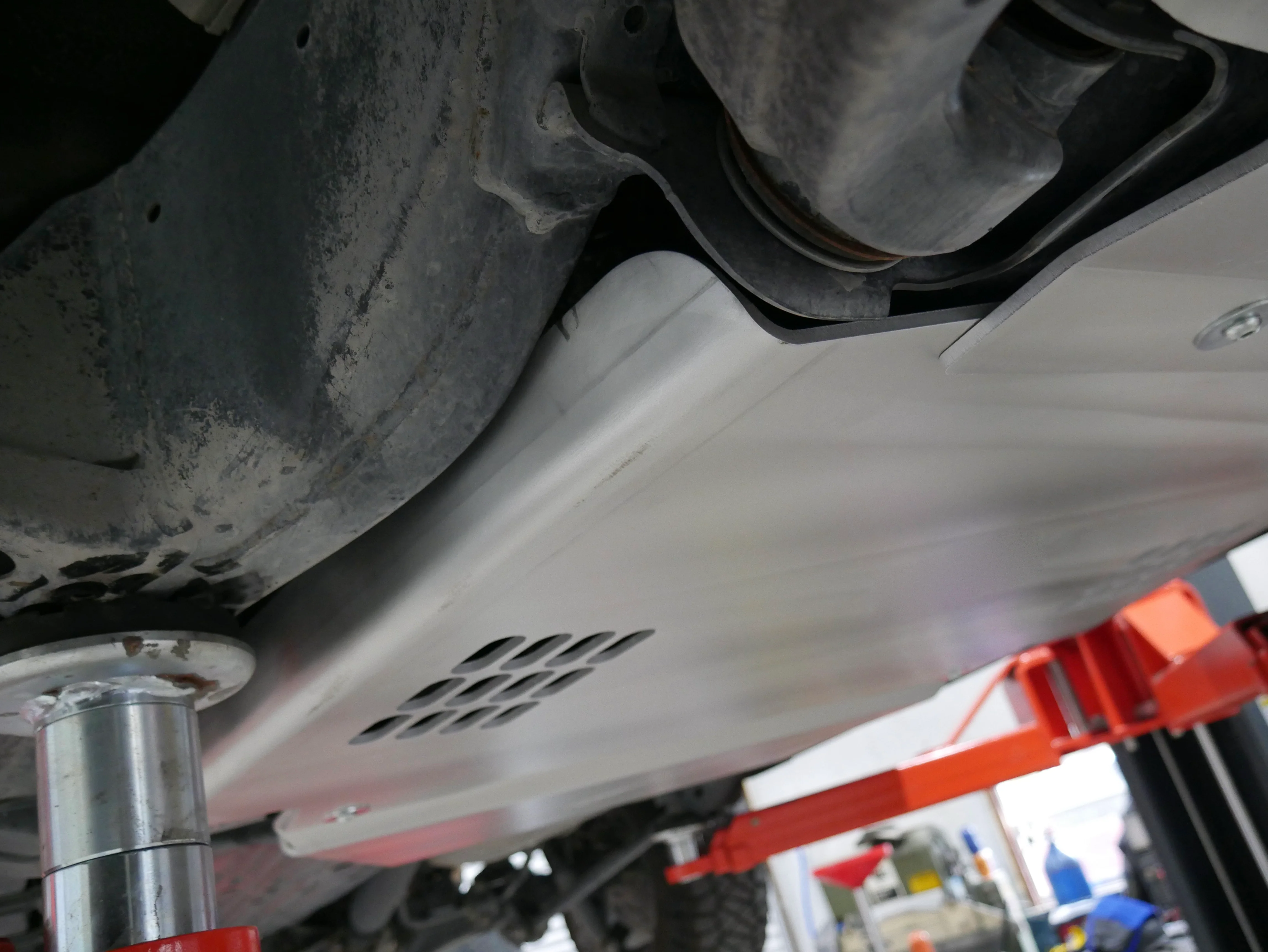 Toyota Land Cruiser | Lexus LX570 | Transmission & Catalytic Converter Skid | 2008-2021 - Image 3